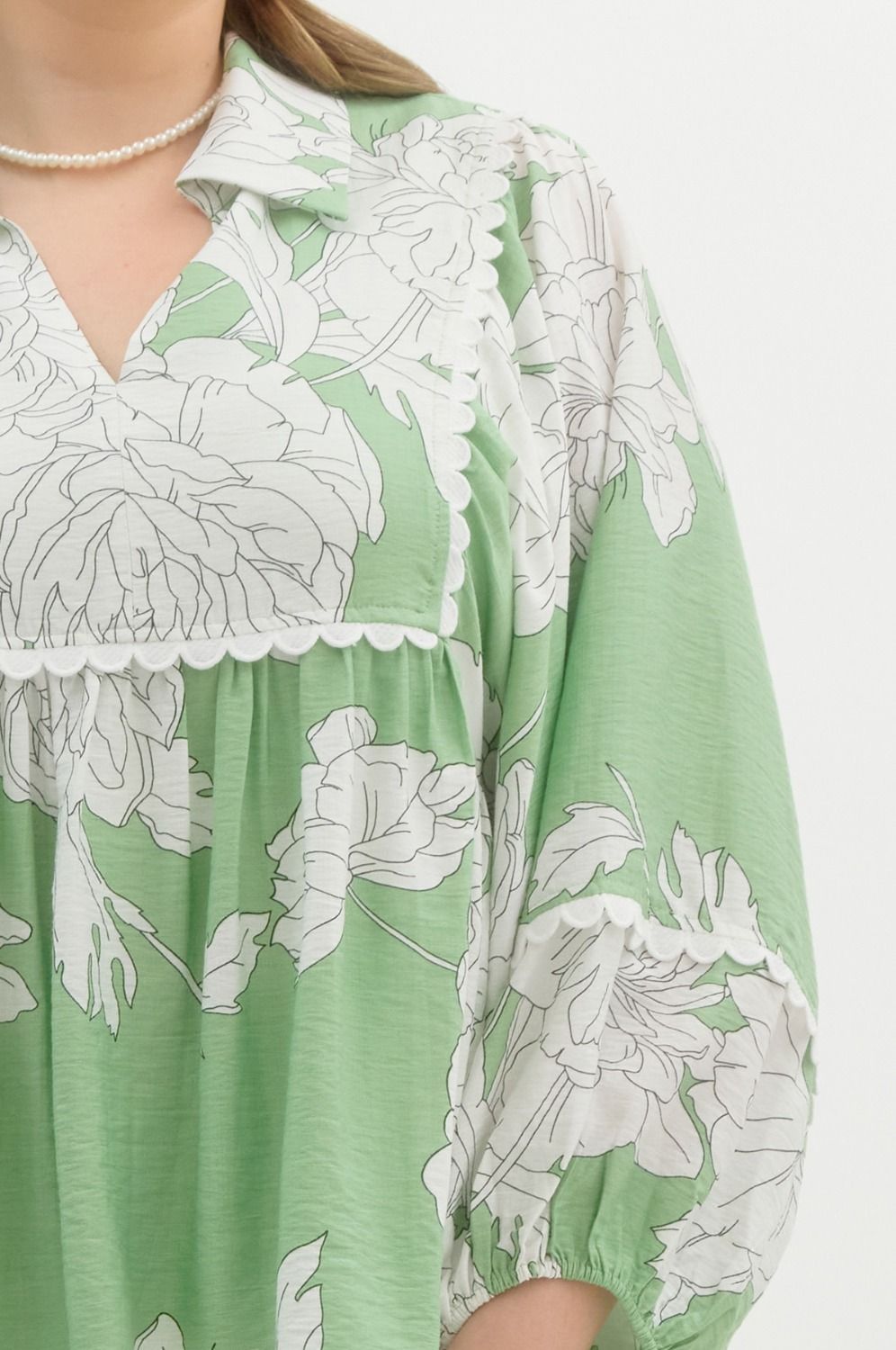 Sage Blossom Balloon Sleeve Top – Green Floral